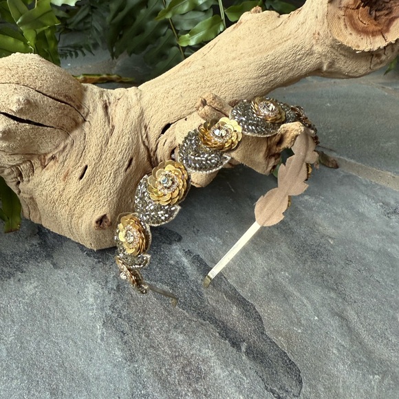 New🌟Anthropologie-Elegant Gold and Silver Embellished Headband - Picture 2 of 6